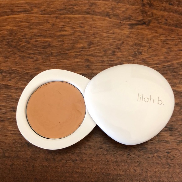 lilah b concealer